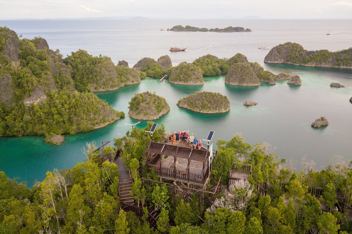 Raja Ampat © Andy Tracy