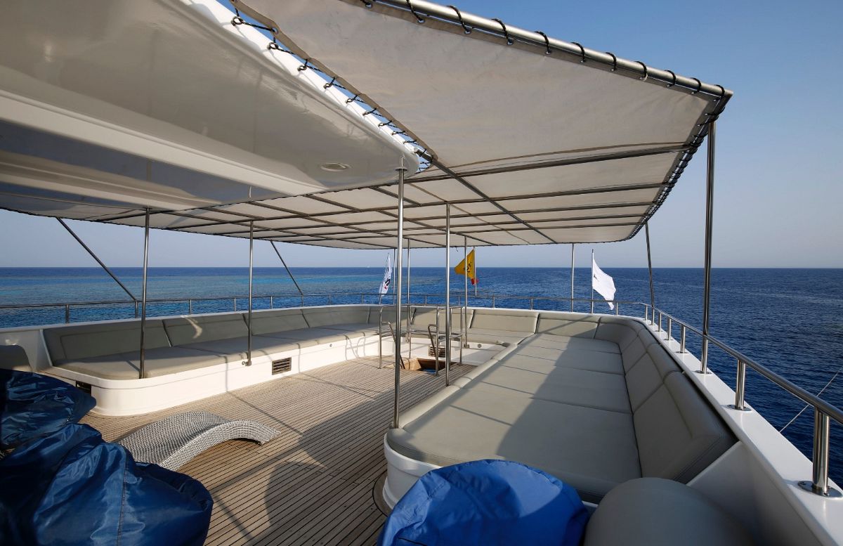 Sun deck